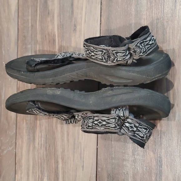 Men’s TEVA Hurricane hook &loop Hiking Outdoor Sandals shoes sz 7 - Picture 5 of 14